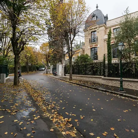 Veeve - Elite Gardens *